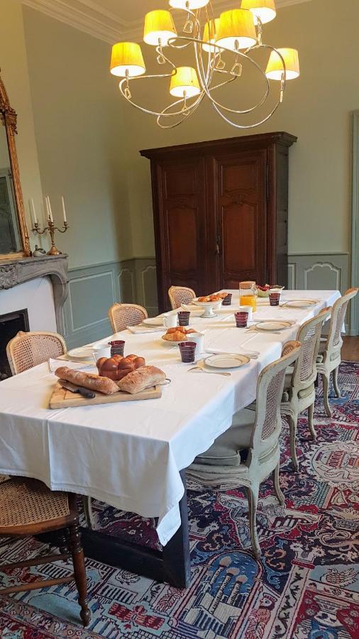 Chateau De Mauvilly Bed and Breakfast Εξωτερικό φωτογραφία